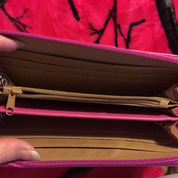 Jessica Simpson wallet - Picture 3 of 3